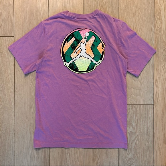 Nike Air Jordan Pink T-shirt Size Small - Picture 4 of 6